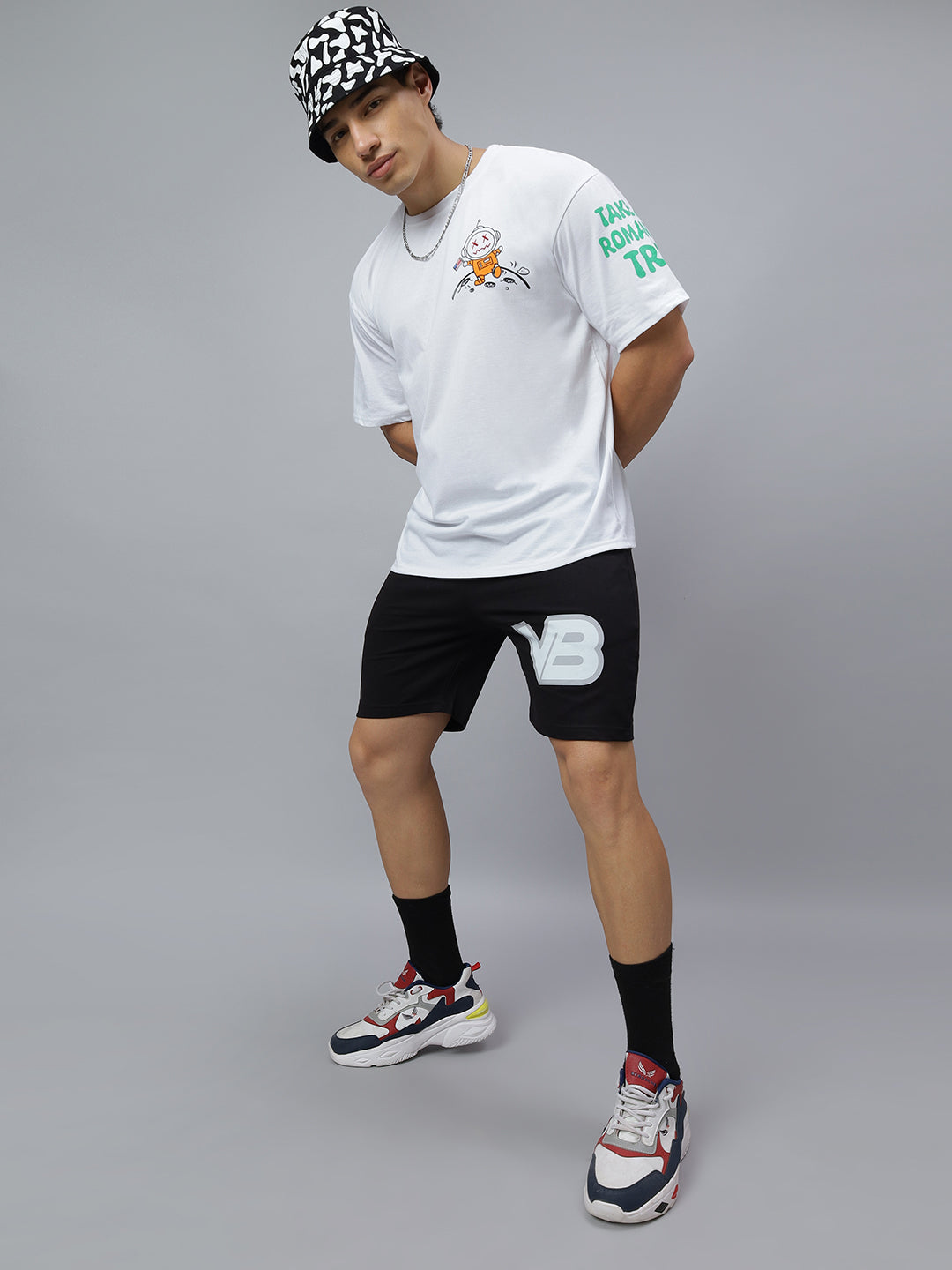 Oversized white t-shirt for men - MavinClub
